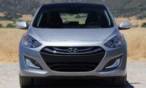 New 2022 Hyundai Elantra GT Exterior