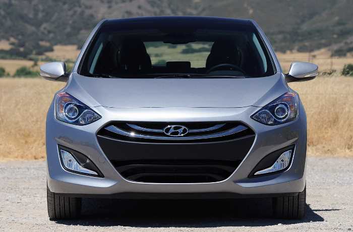 New 2022 Hyundai Elantra GT Exterior