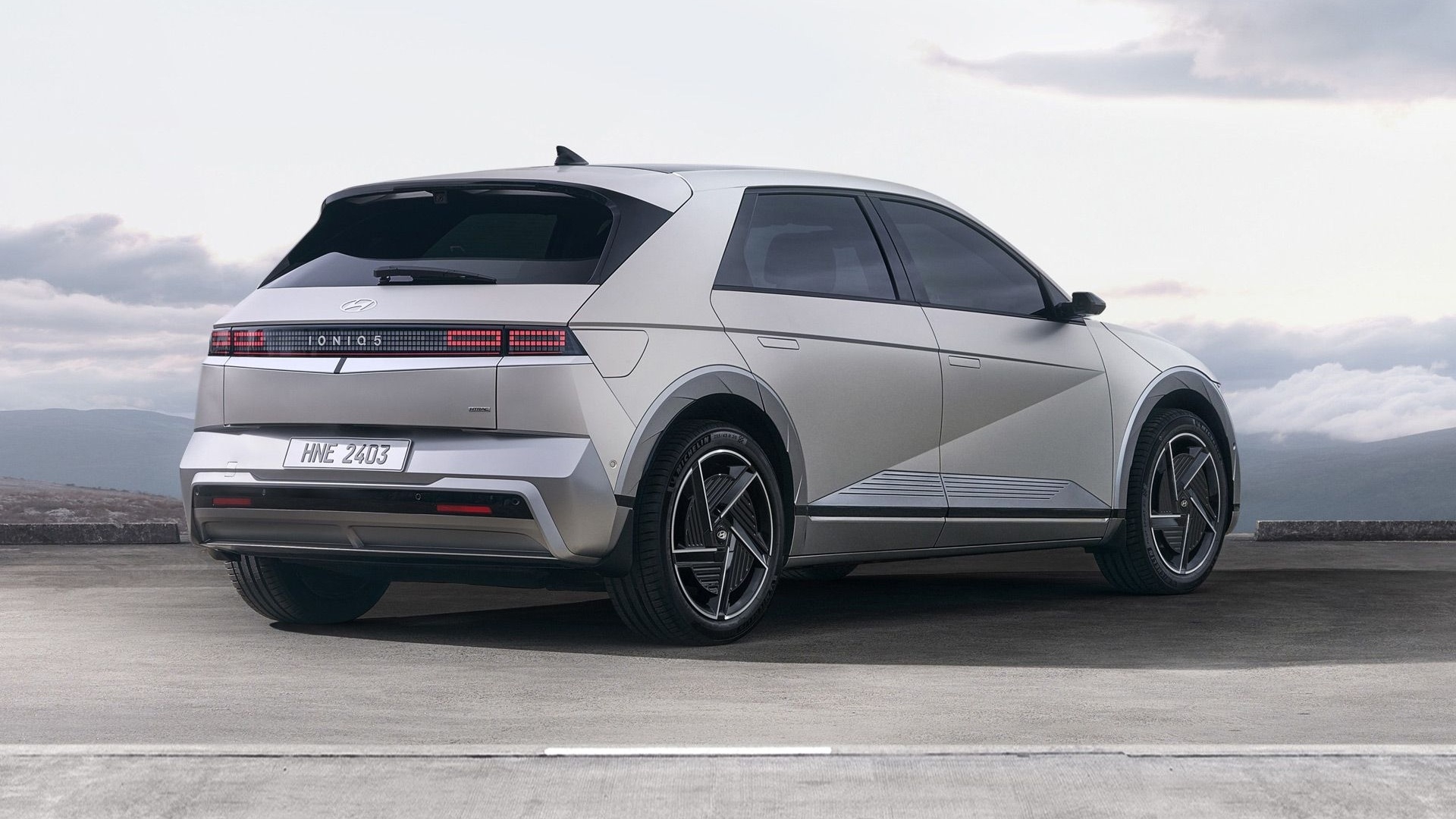 2025 Hyundai Ioniq 5 A Comprehensive Review John D Hylton