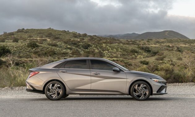 2026 Hyundai Elantra Release Date Interior Specs Inside The Hood