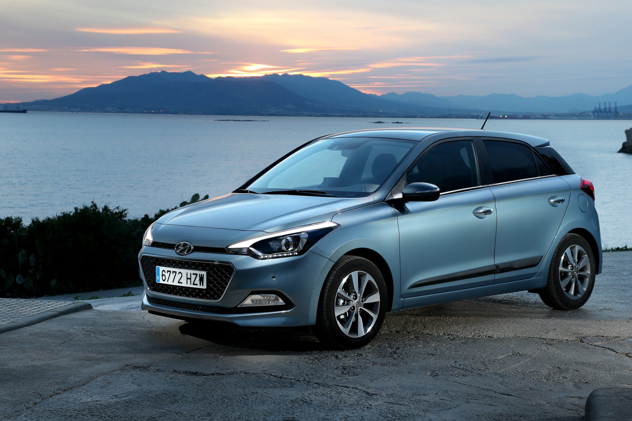 HYUNDAI I20 Specs 2014 2015 2016 2017 2018 Autoevolution